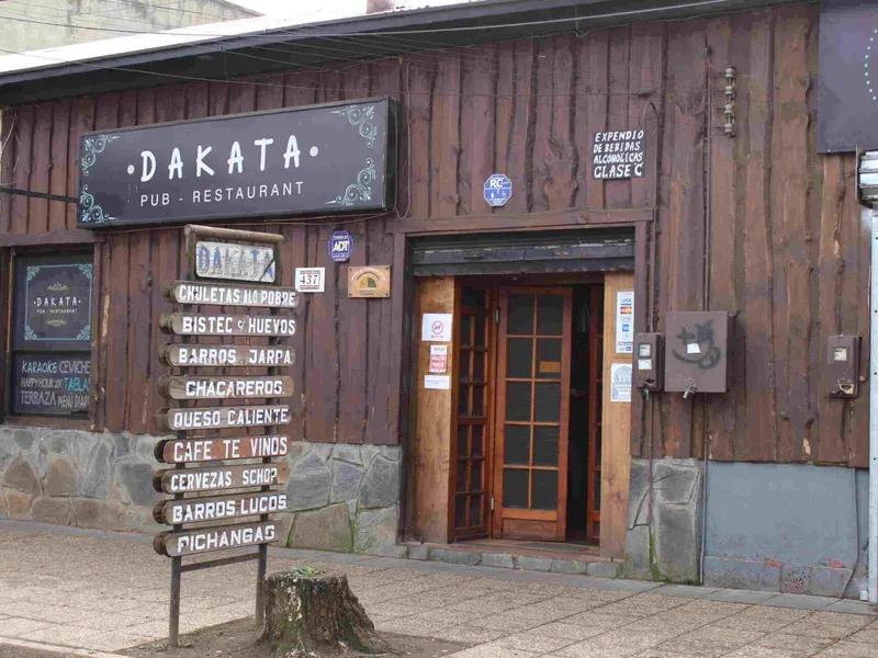 dakata-scaled.jpg
